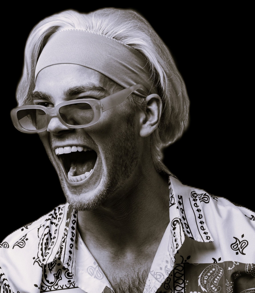 JAXX NOVEIRA.-B&W – Copy